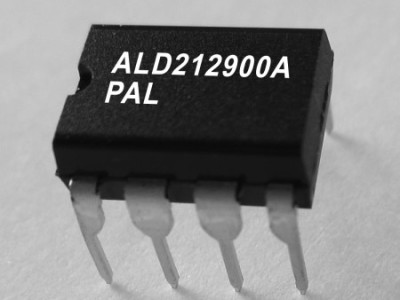 Dual MOSFET Arrays Expand Dynamic Current Range to Eight Orders of Magnitude