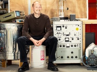 DIY Scanning Electron Microscopes, Virtual Reality, Valve: An Interview with Ben Krasnow