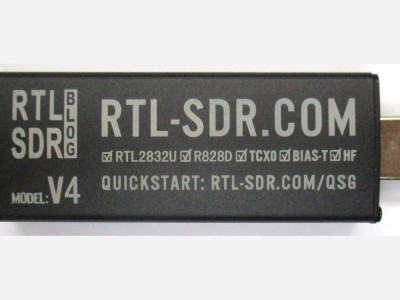 RTL-SDR Blog V4, Better Than V3? (Review)