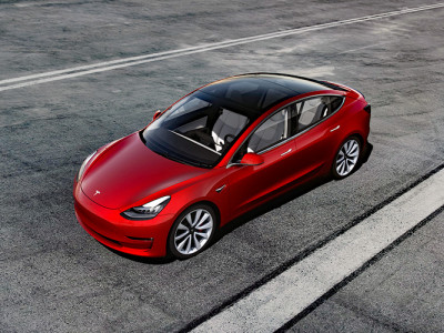 Tesla Autopilot safer than a human driver?