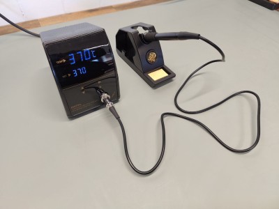 The ZD-8961-A Temperature-Controlled Soldering Station (Review)