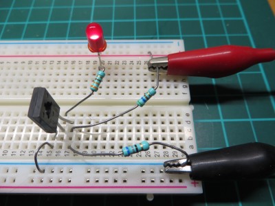 Build a Thyristor-Based Temperature Switch