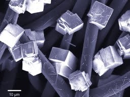 Natrium statt Lithium: Neuer Akku-Typ mit tollen Eigenschaften