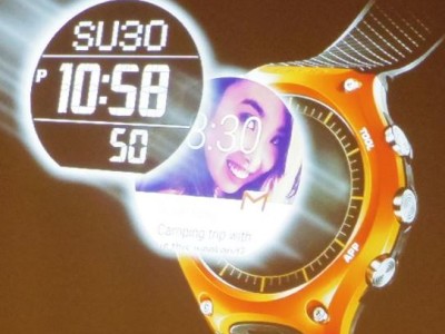 Sparsame Smart-Watch mit zweilagigem LCD