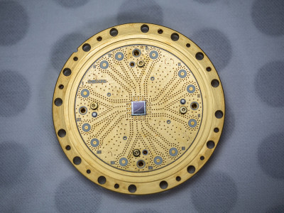 8-qubit Quanten-Prozessor. Bild: Rigetti Quantum Computing
 