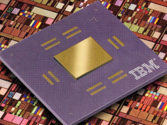 CMOS-Mikroprozessor 7S - der weltweit erste "Kupfer-Chip". Bild: IBM.