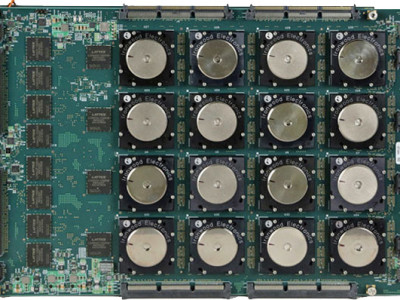 Board mit 48 TrueNorth-Chips von IBM