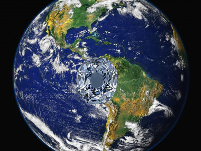 Westliche Hemisphäre (Bild: NASA) mit eingestanztem Diamanten