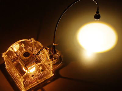 Operating, enclosure no. 1 Peltier lamp during operation, enclosure no. 1
