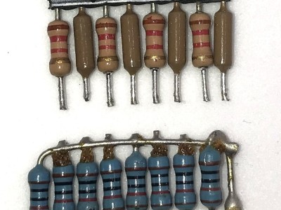 Drôles de composants : réseaux de résistances