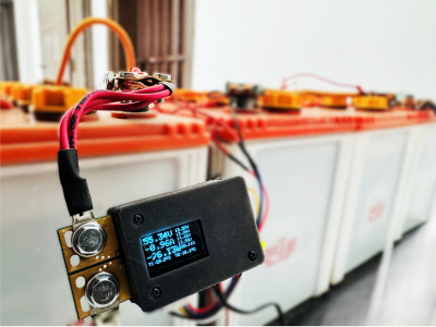 PbMonitor v1.0 système de surveillance des batteries: Solution pour les applications d'ASI et de stockage d'énergie