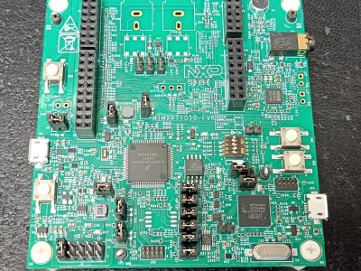 Le NXP MIMXRT1010-EVK, un kit intéressant pour les applications audio et le contrôle des moteurs (Banc d'essai)