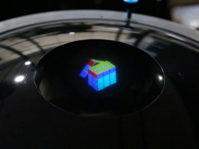 Ce petit Rubik’s cube serait le premier hologramme visible à 360°.
