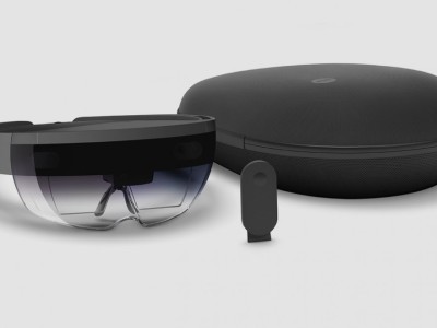 Le kit HoloLens vu sans casque de réalité augmentée.