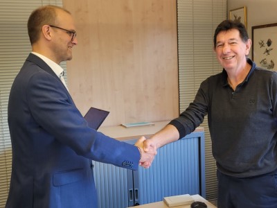Elektor Espande la Copertura Globale con l'Acquisizione di European Business Press SA