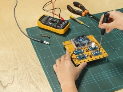L'ultima Release di Arduino: Arduino Plug and Make Kit!