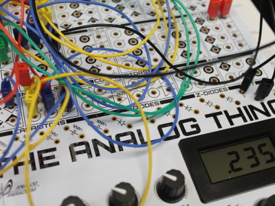 Het analoge ding de Arduino onder de analoge computers?