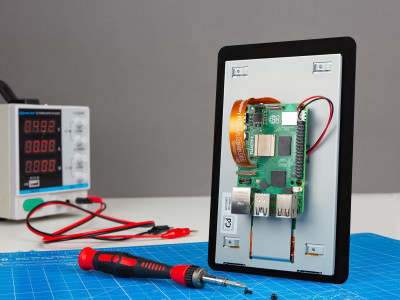Raspberry Pi Touch Display 2 Hands-On