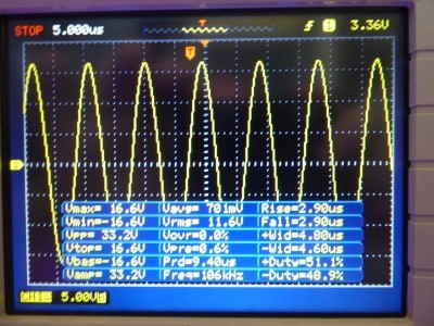 Oscilloscope screen2 Schematic3 - voltage between the drains of the oscillator MOSFETs