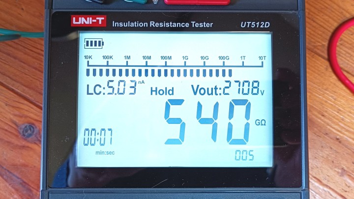 Uni-T UT512D display