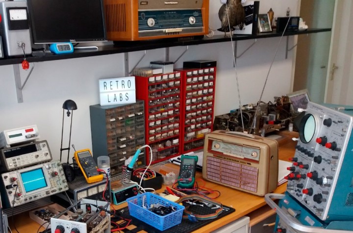 Jan's retro lab and electronics workspace
