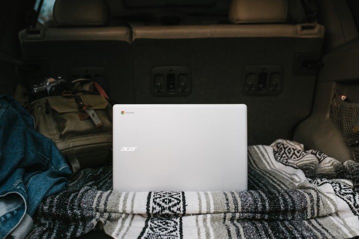 7 Reasons You Might Want to Try a Chromebook in 2024