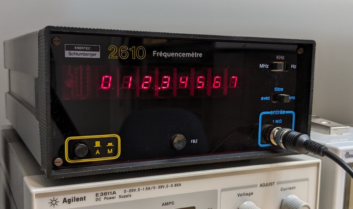 Schlumberger 2610 frequency meter