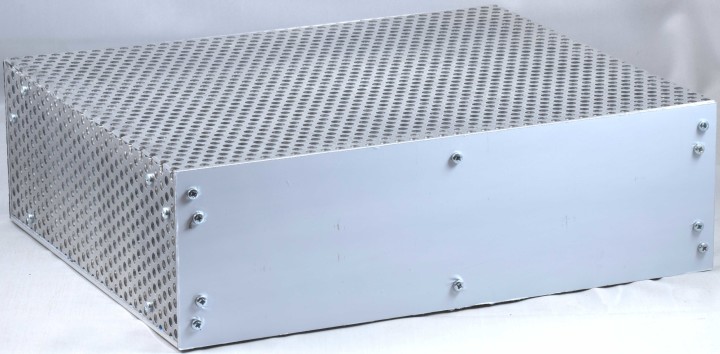 Fig_32_Enclosure_of_6_plates