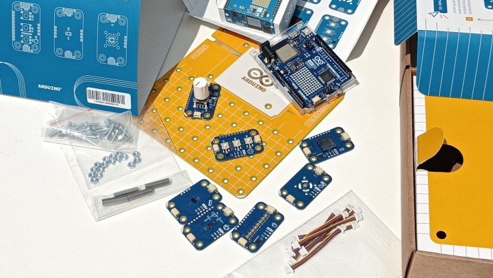 arduino plug and make kit contents