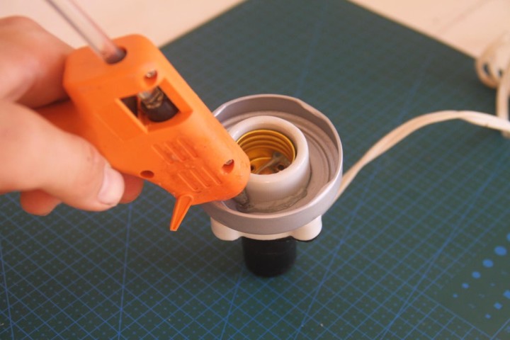 gluing the lid