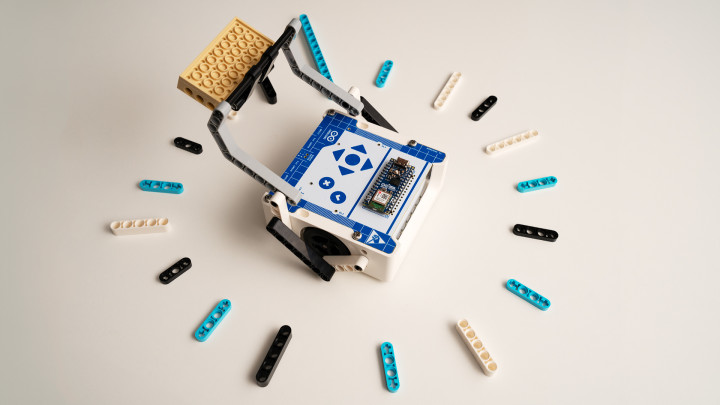 Arduino Alvik and Lego