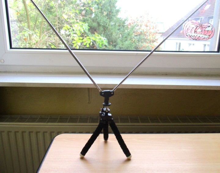 tripod antenna