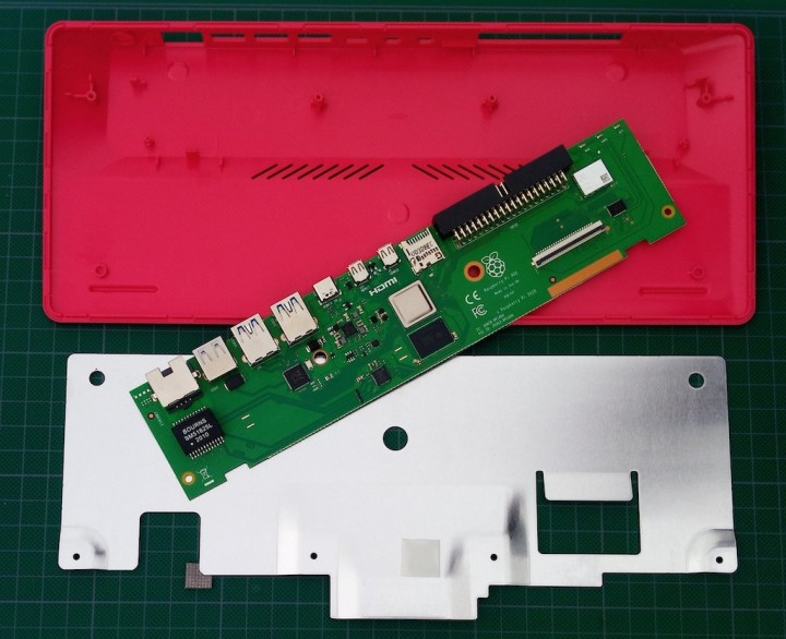 Raspberry Pi 400 insides