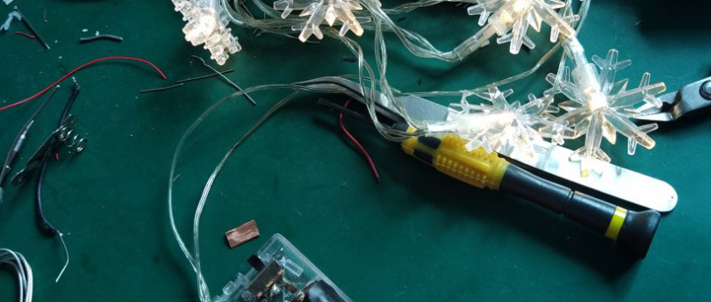 Solar-Powered Christmas Garland