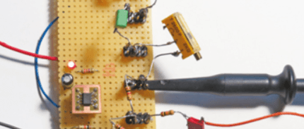 Gyrator-Tuned Ferrite Antenna: Potentiometer Replaces Tuning Capacitor