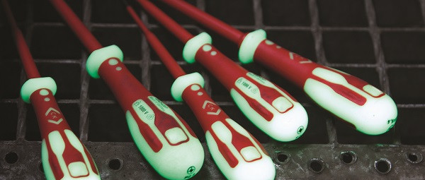 Distrelec adds the Industry's first Phosphorescent Screwdrivers by BY V. Tools to Webshop