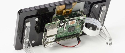 The Pi gets an official touchscreen