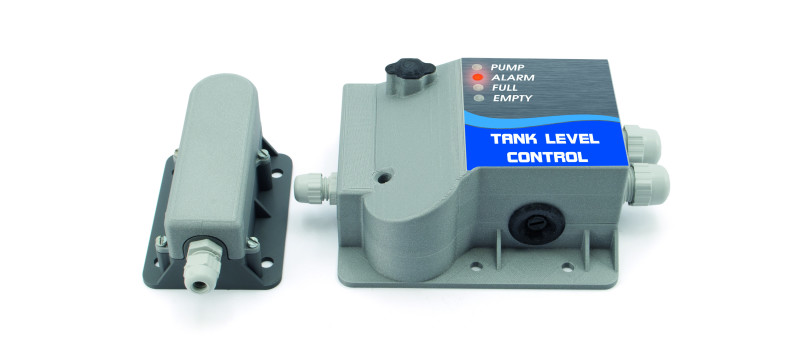 Dual-Level Tank Level Controller with Hydraulic Hysteresis