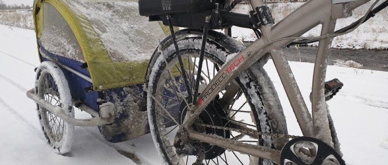 Charging Controller and Monitoring for LiPo-Battery in a Bike Trailer