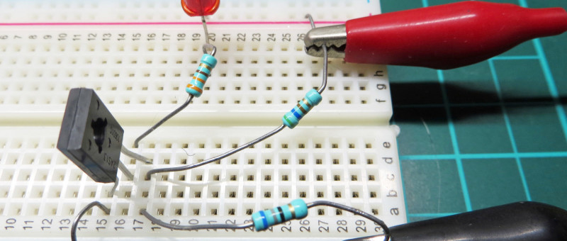 Übertemperatur-Anzeige mit Thyristor