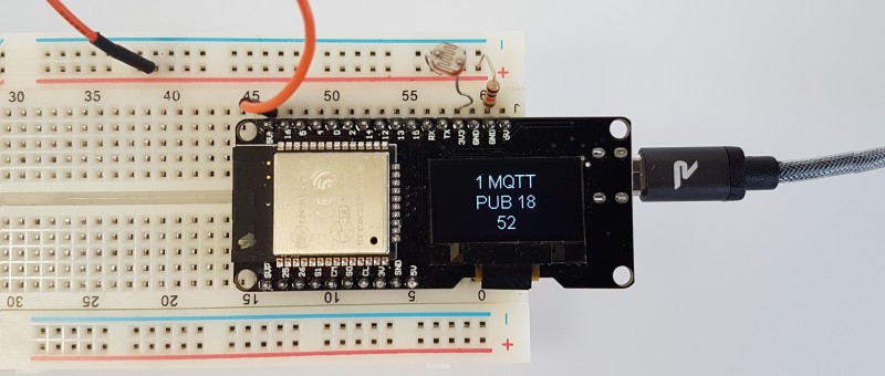 Auf einem Board: ESP32 + OLED