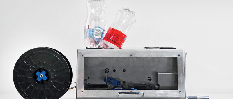 3D-Drucker mit leeren Wasserflaschen füttern