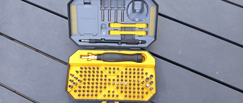 Das Präzisionsschraubendreher-Set Jakemy JM-8183  (145-in-1)
