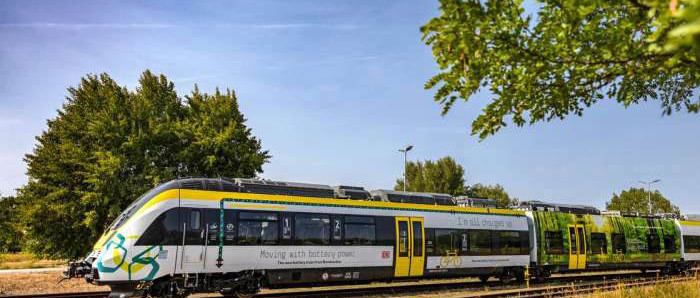 Hybrider Triebwagen für Bahnverkehr von Bombardier