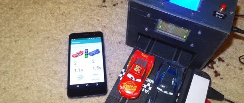 Lapcounter for slot car racing tracks