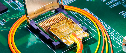 Port à fibre optique (très) haut débit sur PC ?