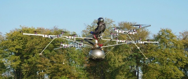 Erstflug eines bemannten Elektro-Multikopters