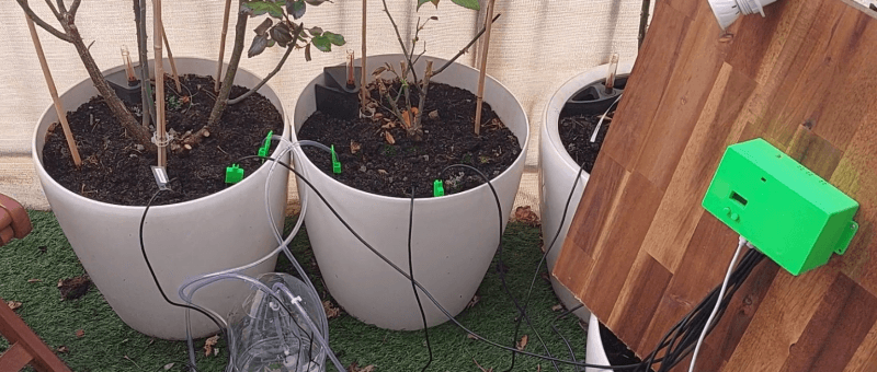 système de contrôle environnemental multi-capteurs pour les plantes