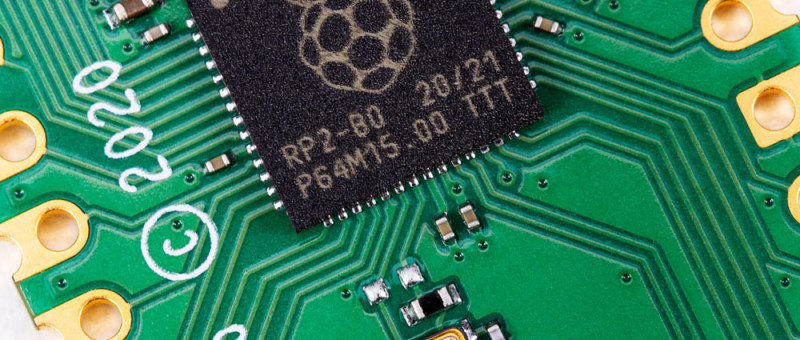 Place au microcontrôleur Raspberry Pi RP2040. Hue Pico !