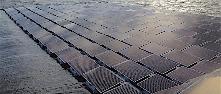 23000 panneaux solaires sur l’eau